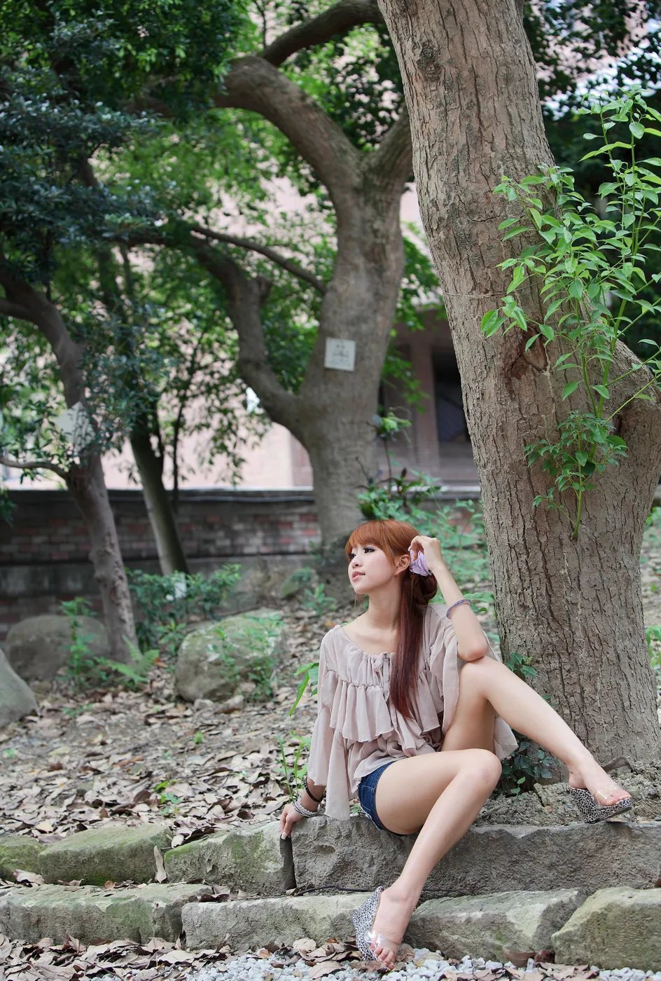 [Mzsock] NO.210 Xiaowen off-shoulder denim shorts cool and beautiful legs street photography#[80P]-54